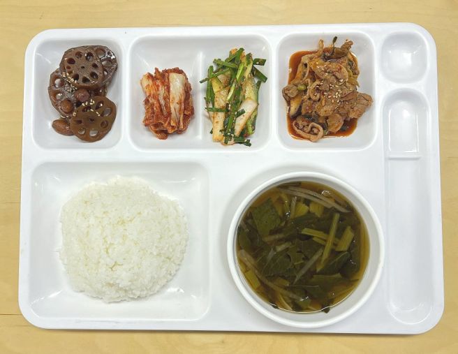 대구 서구 민들레노인요양원 급식 식사 어르신 식단 사진