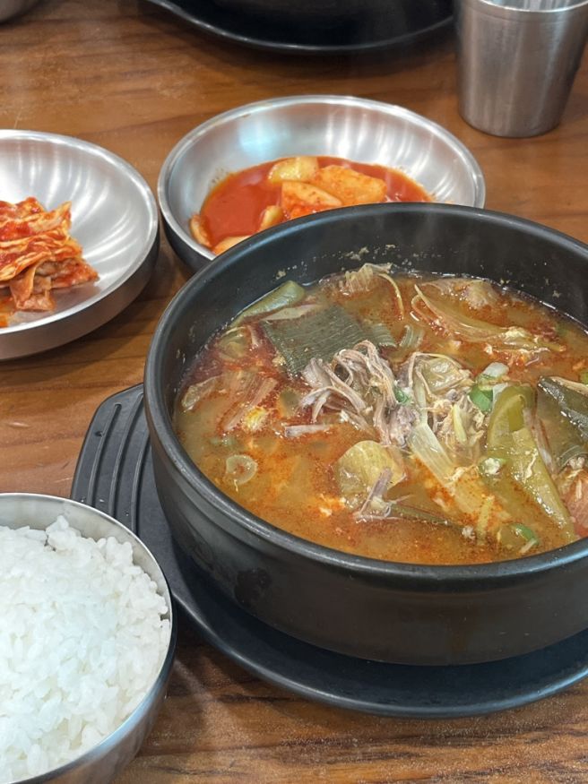 청주 국립현대미술관 맛집 백년가게 육개장 내덕동 리정 주차 메뉴