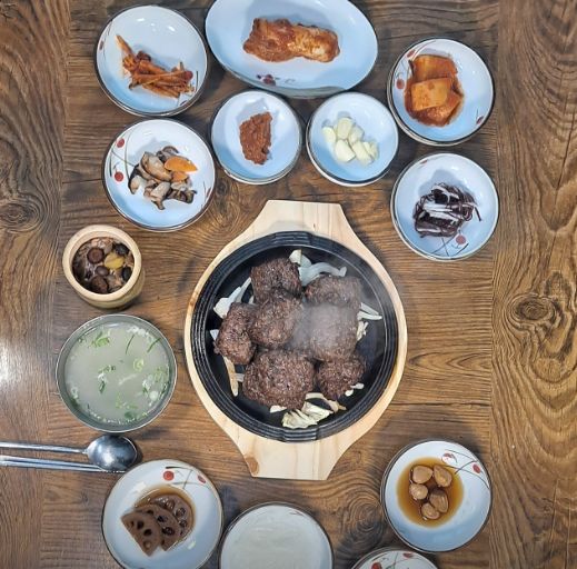 오늘N 식(食)큐멘터리 담양 떡갈비 맛집, 4대 100년 전통의 맛 신식당