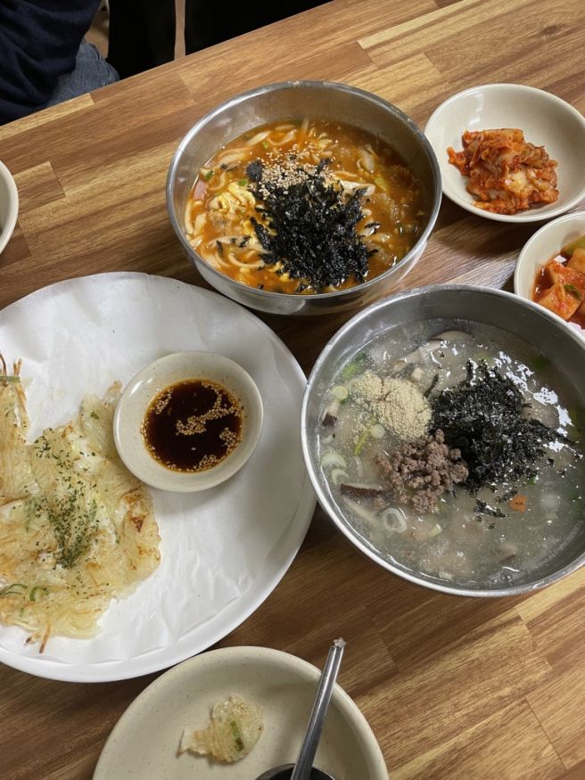 [강원 강릉] 감자옹심이, 장칼국수, 치즈감자전 세트 단돈 2만원 | 여왕개미식당