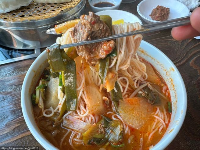 대구 동구｜신천동 맛집, 깔끔한 한끼 식사 "고향집 칼국수"