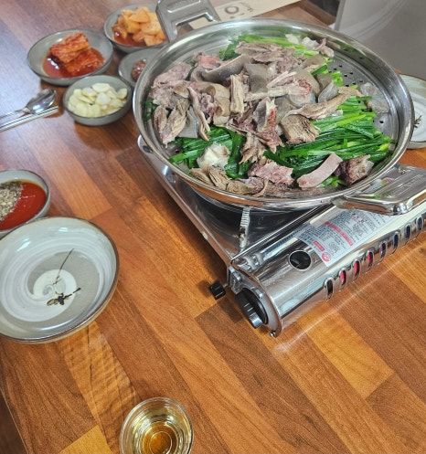[맛집] 충주 산척면 송강리 봉서식당 염소전골 염소탕 밀키트 네이버스토어 온라인 판매 (26.07.12)