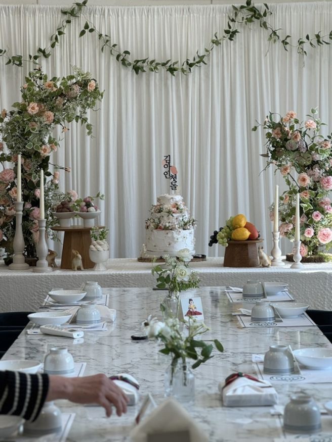 더멜즈_구미궁원 난실룸 돌잔치+핑크피치아치조화돌상+입구포토존