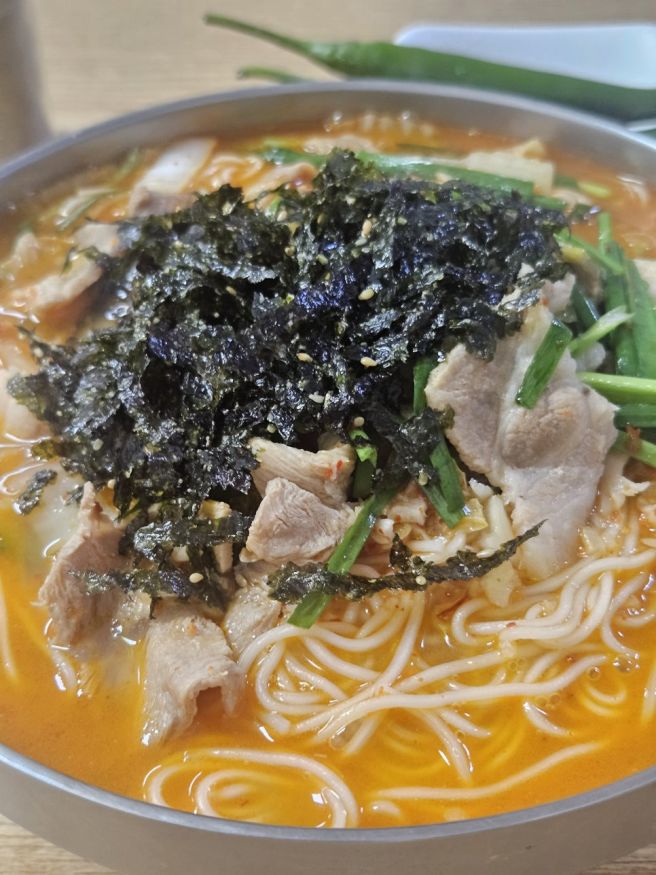 경산 정평역 갓국수 맛집 고기국수 간판 없어도 찾아가게 되는 잔치국수 식당