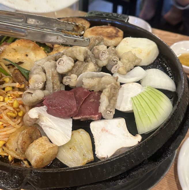 [수원 입주집] 행궁동 통닭거리 현지인도 웨이팅하는 노포 소곱창 맛집