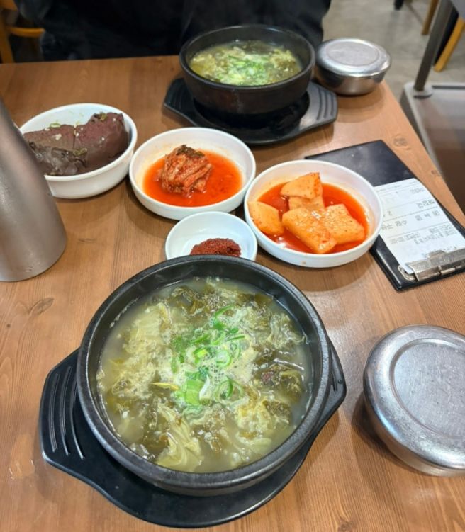 예산 덕산 스플라스리솜 맛집 뜨끈이집 ♡ 한우 우거지해장국 N번째 방문! 찐 해장맛집