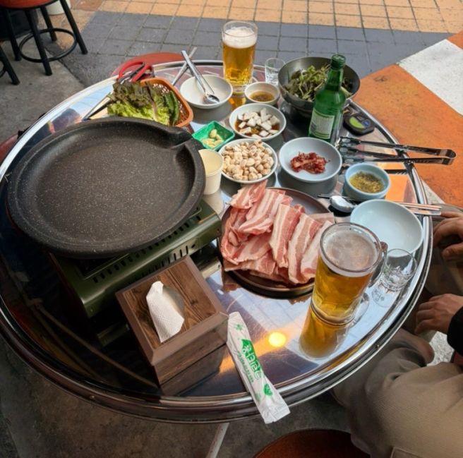 대구 야장 맛집? 얼렁 달려가세요 [황금돼지] 대명동 계대 냉삼 맛집 추천