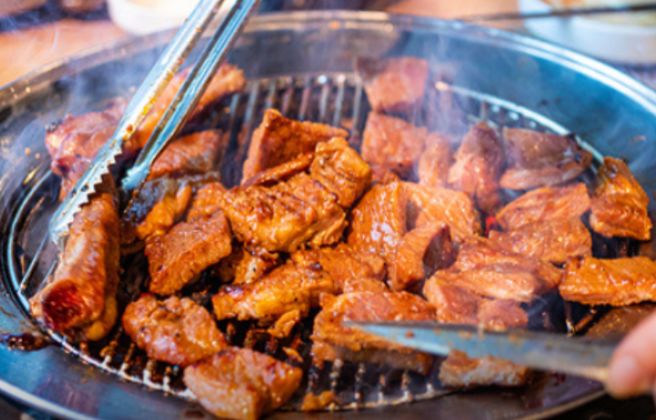 🍗돌산가든 – 홍성 용봉산 닭백숙·통돼지바베큐 맛집