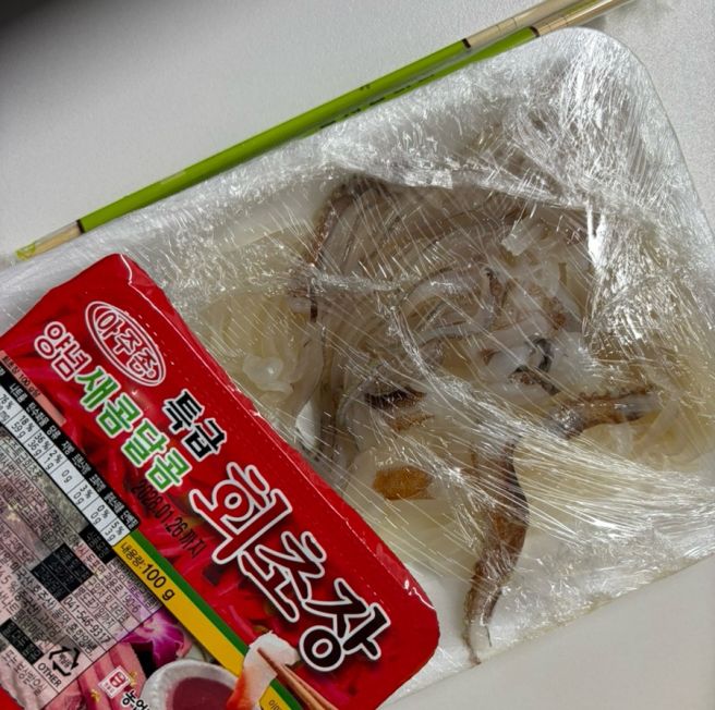 [속초] 속초중앙시장 먹거리 (오징어순대, 홍게, 오징어회, 호떡, 술빵, 만석닭강정)