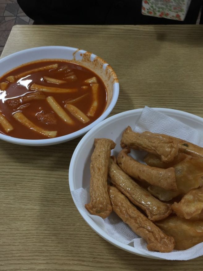 대구 3대 떡볶이 맛집, 수성구 윤옥연할매떡볶이 본점 또간집 후기 중독성 강한 후추맛 떡볶이
